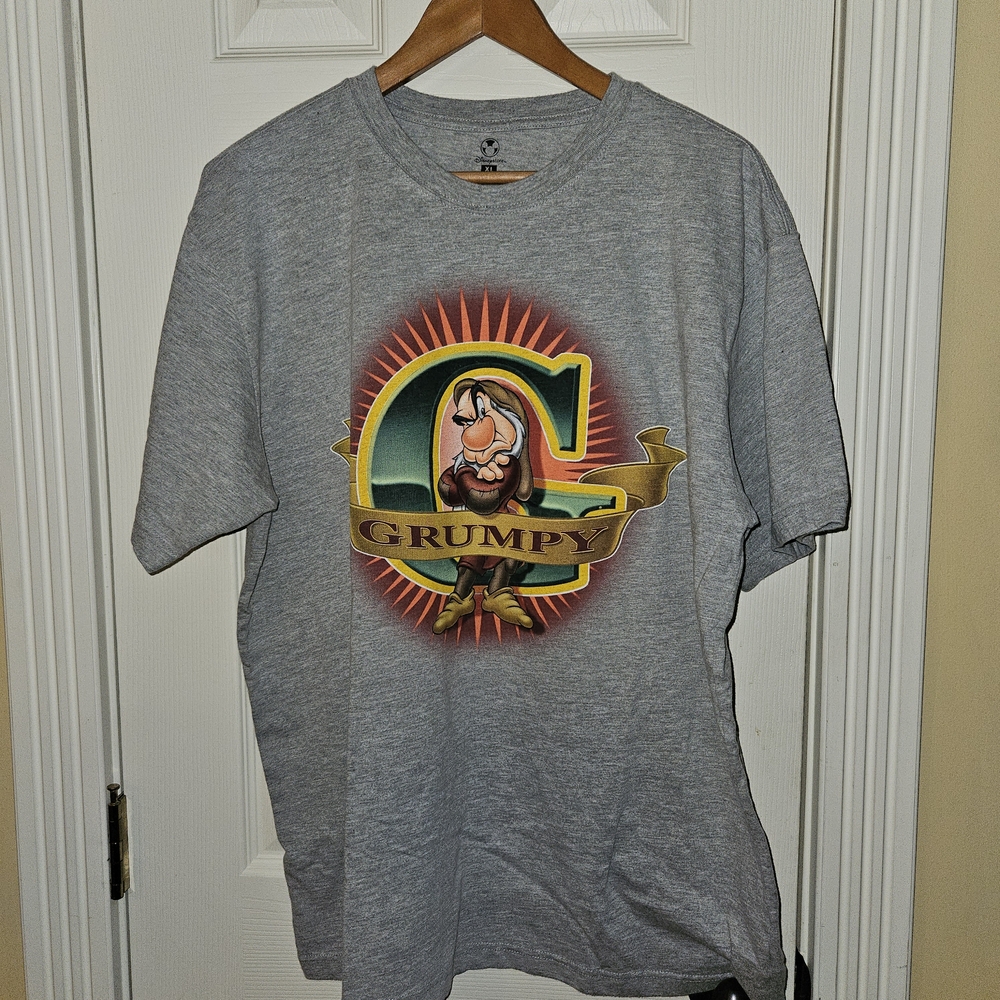 Disney Store Snow White Grumpy  Tshirt Heather Gray Size XL